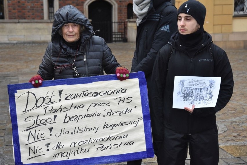 Protest "Las dla wszystkich!"