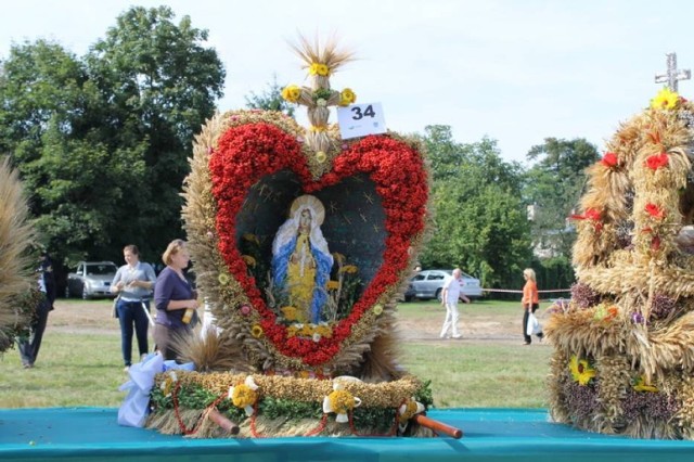 Przed dożynkami w Żaganiu zobaczcie zdjęcia archiwalne ze Szprotawy i Przecławia