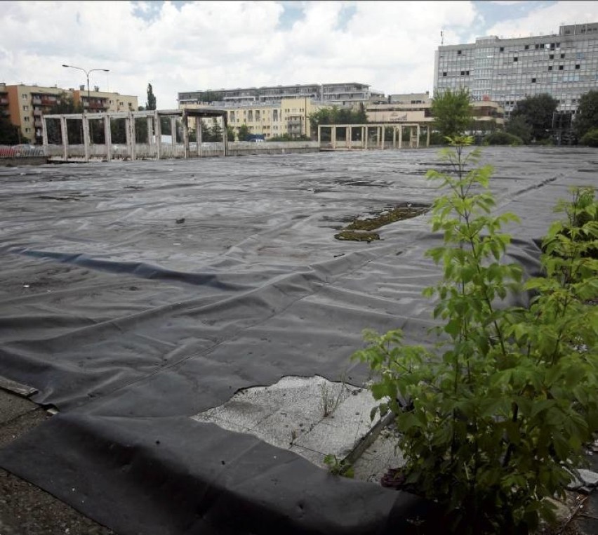 Kraków. Pustka w miejscu po Gigancie. Co tam powstanie?