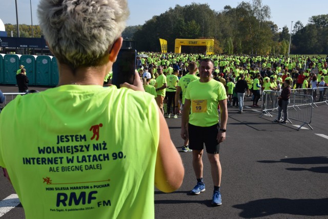 
Zobacz również:
PKO Silesia Marathon 2018 [ZDJĘCIA]. Ponad 8 tys. zawodników pobiegło dla chorego Piotrusia [WYNIKI]

PKO Silesia Półmaraton 2018 [ZDJĘCIA]. Finał na Stadionie Śląskim