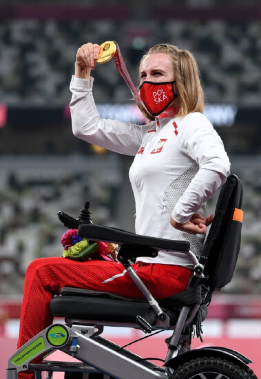 Róża Kozakowska ze Zduńskiej Woli z nagrodą "Sport bez barier" na Gali Mistrzów Sportu