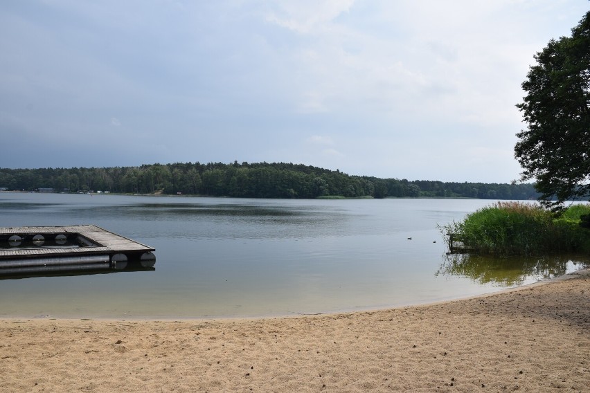 Rajska plaża w Ślesinie. Jezioro Ślesińskie z innej perspektywy. Znasz to miejsce?