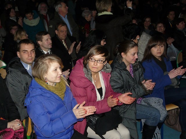 Noworoczny Koncert odbył się w hali poddębickiego gimnazjum