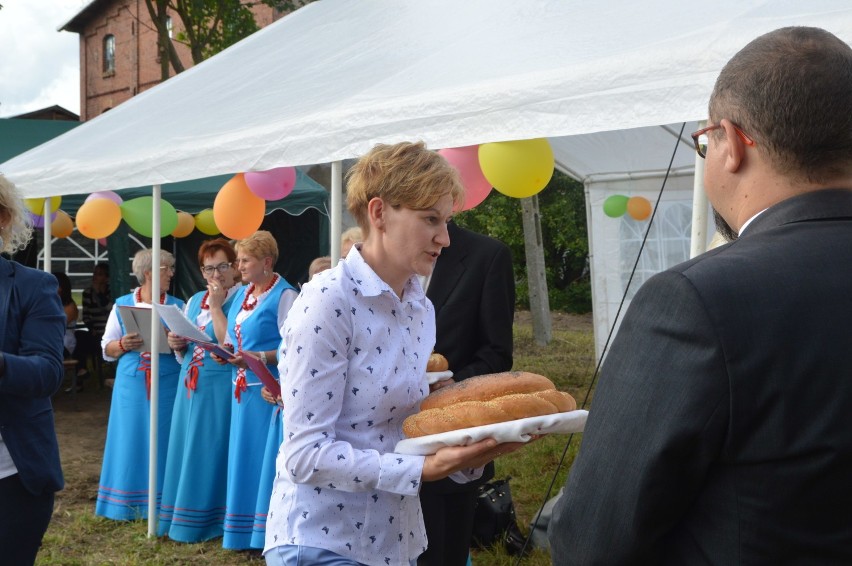 Dożynki gminno-parafialne w Drzonowie z wręczeniem honorywch medali "Zasłużony dla rolnictwa" (FOTO)