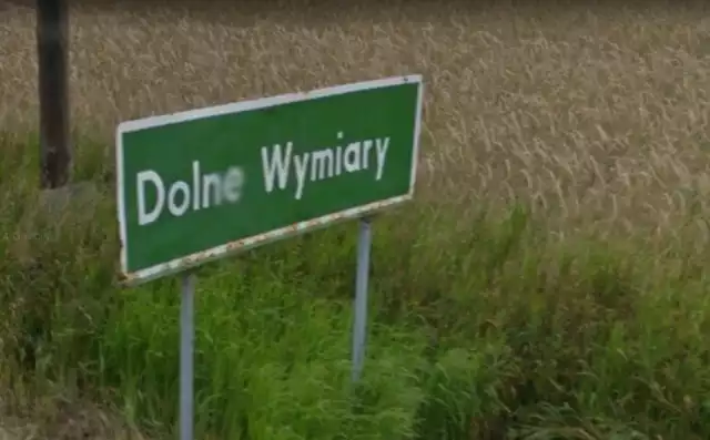 Chyba każdemu zdarzyło się, że jadąc przez Polskę, przecierał oczy ze zdziwienia na widok niektórych nazw miejscowości. Szczególnie wśród wsi i małych miasteczek nie brakuje takich, które robią wielkie wrażenie. Wybraliśmy dla Was 50 najśmieszniejszych. Widząc te znaki, nie można się nie uśmiechnąć.

Kolejna miejscowość-->