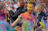 Ale wesoło, ale kolorowo! To "Holi festival - Święto kolorów" w Grudziądzu [zdjęcia]