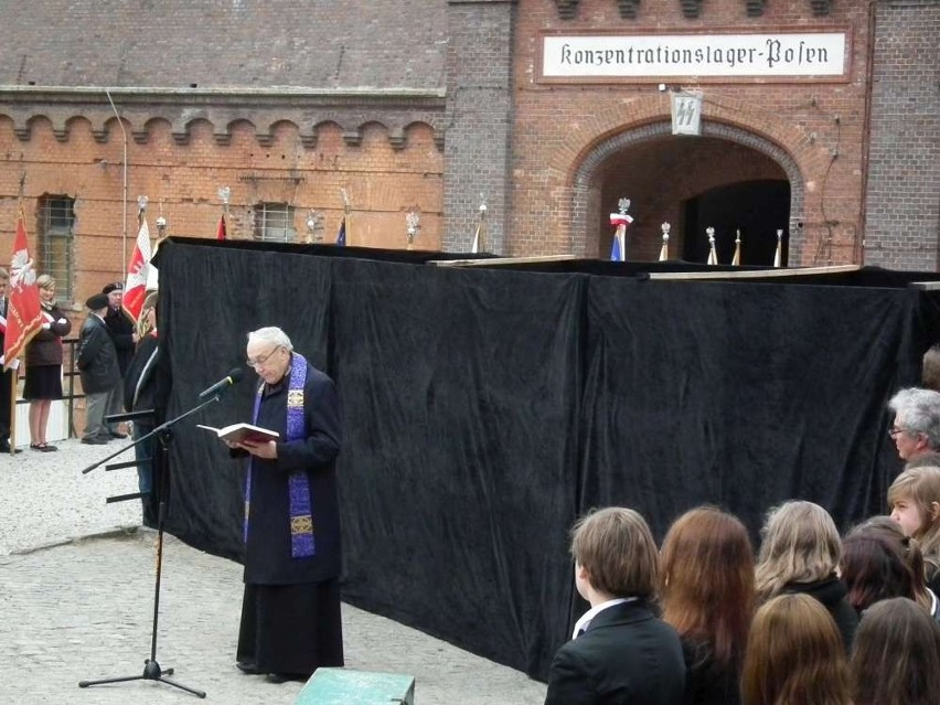 Poznań: Uczcili pamięć ofiar niemieckiej okupacji [ZDJĘCIA]