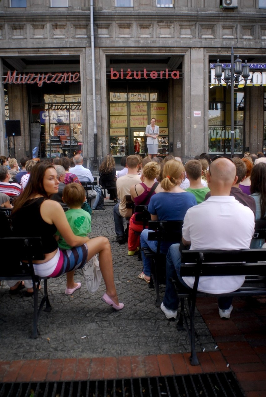 Spektakle w plenerze. Teatr Polonia i Och-Teatr grają przez...