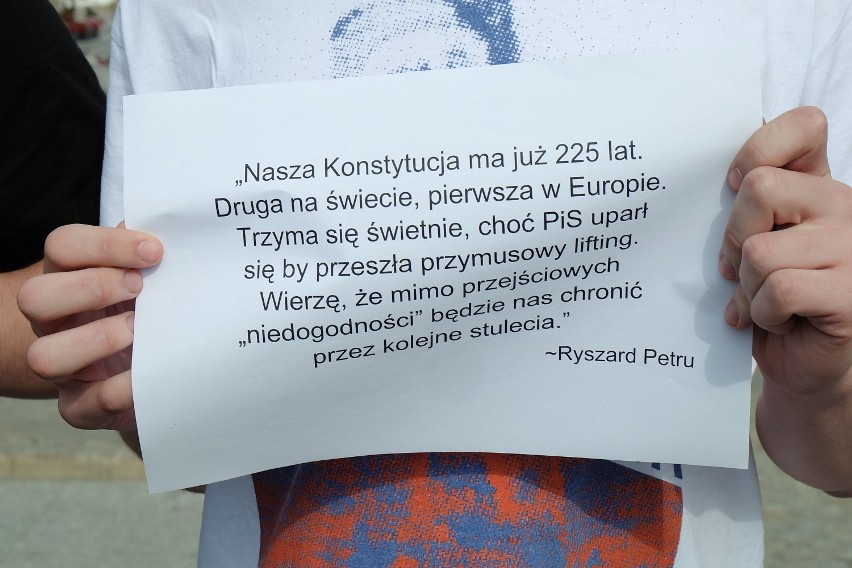 Jak protestował KOD w Białymstoku [ZDJĘCIA, VIDEO]