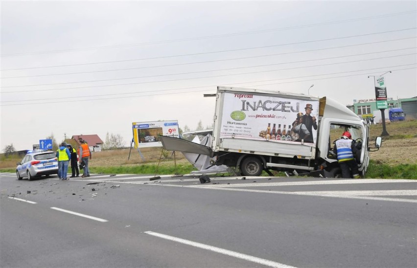 Poważny wypadek na krajowej "piątce" koło Śmigla