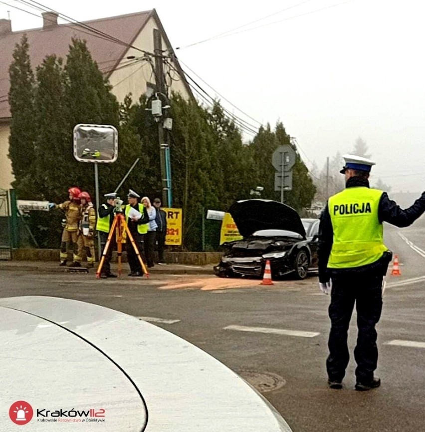 Wypadek w krakowskich Soboniowicach z udziałem radiowozu