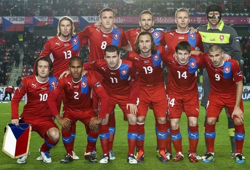 Terminarz Euro 2012. Z kim, kiedy i gdzie zagrają Polacy [PEŁNY TERMINARZ]