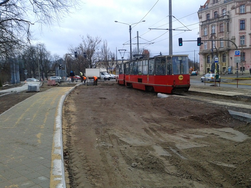 Trwa remont ul. Lubickiej  na odcinku od mostu kolejowego [ZDJĘCIA]