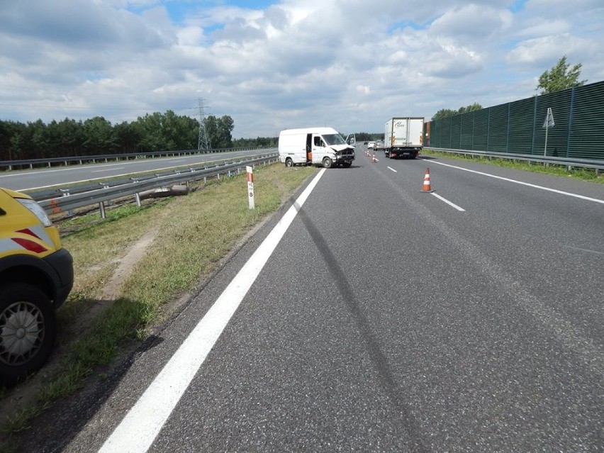 Kraków. Policja poszukuje sprawcy wypadku na A4 [ZDJĘCIA, WIDEO]