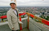 Wśród 100 najbogatszych Polaków na liście Forbes'a znajduje się Tomasz Biernacki z Krotoszyna. Co o nim wiemy?
