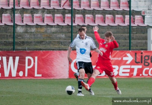 W piątek o godz. 20 Legia zagra przy Łazienkowskiej z Widzewem ...