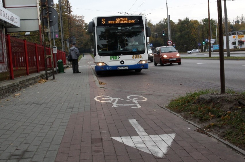 Po Gdyni coraz więcej mieszkańców jeździ rowerem. Mają się z...