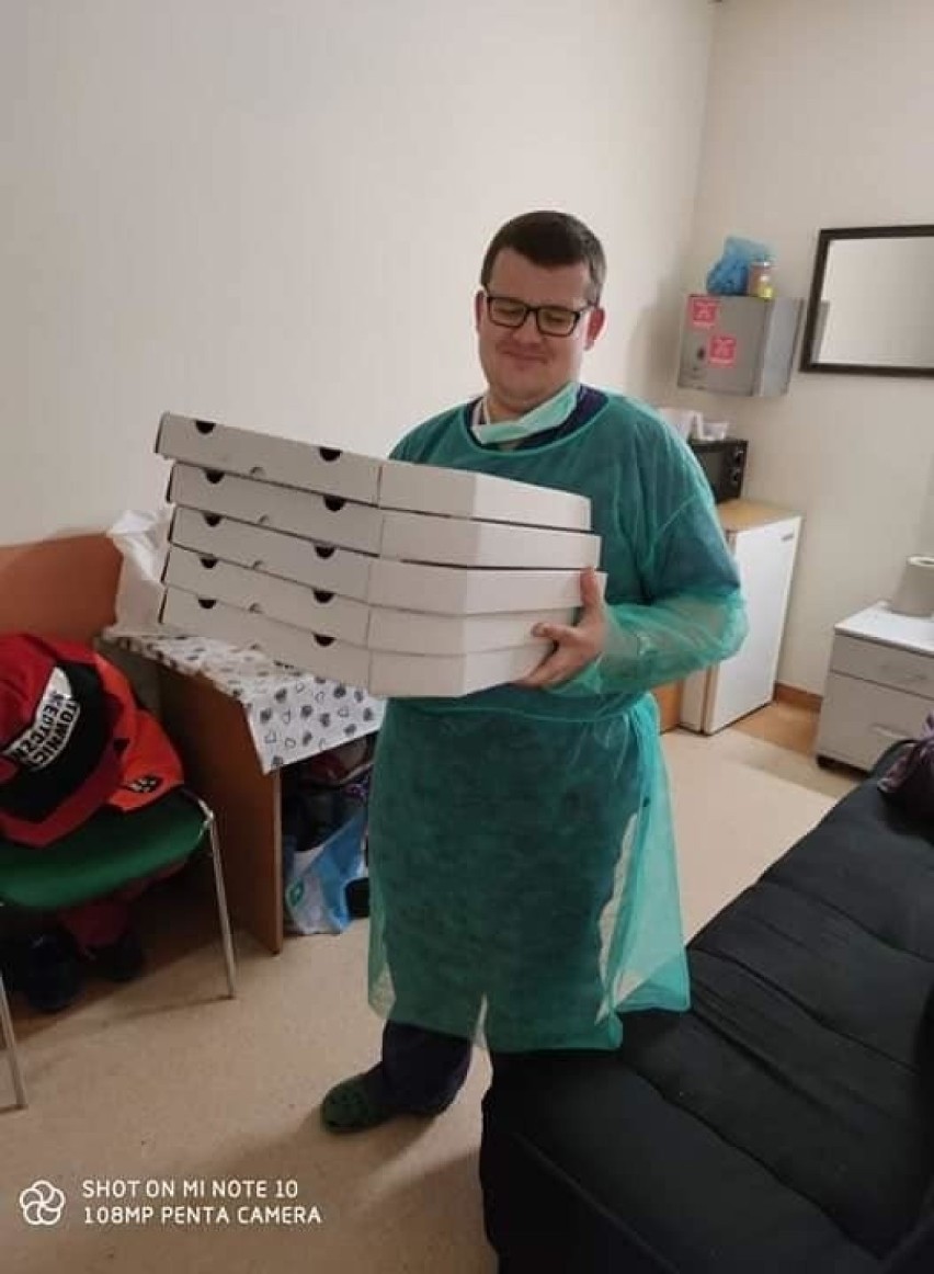 Pizzeria „Quake" wysłała do sądeckiego szpitala darmową pizzę