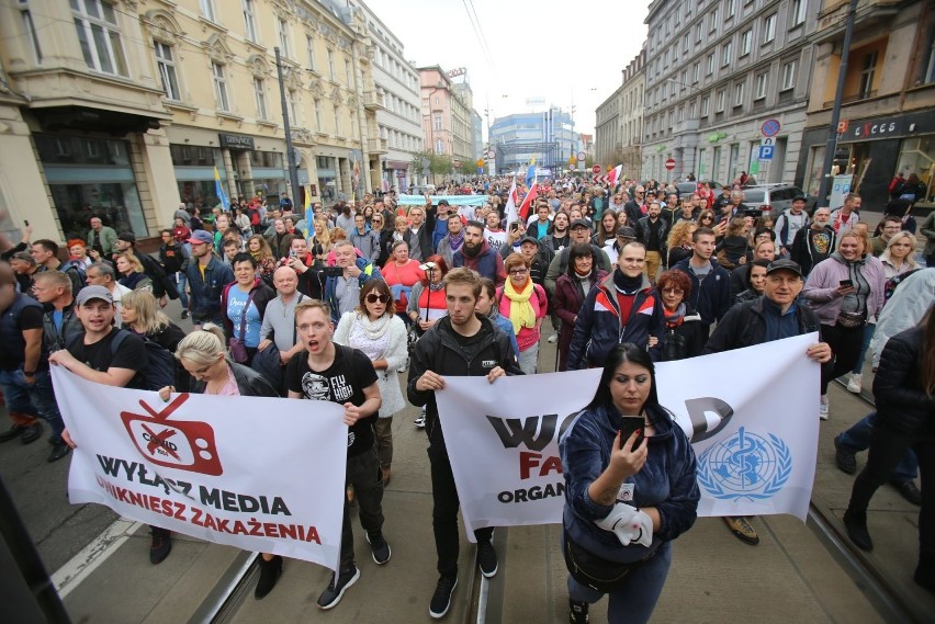 Protest antyvovidowy w Katowicach