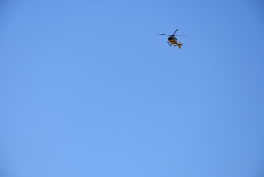 W Witkowie lądował śmigłowiec LPR. Został wezwany do mieszkańca miasta [FOTO]