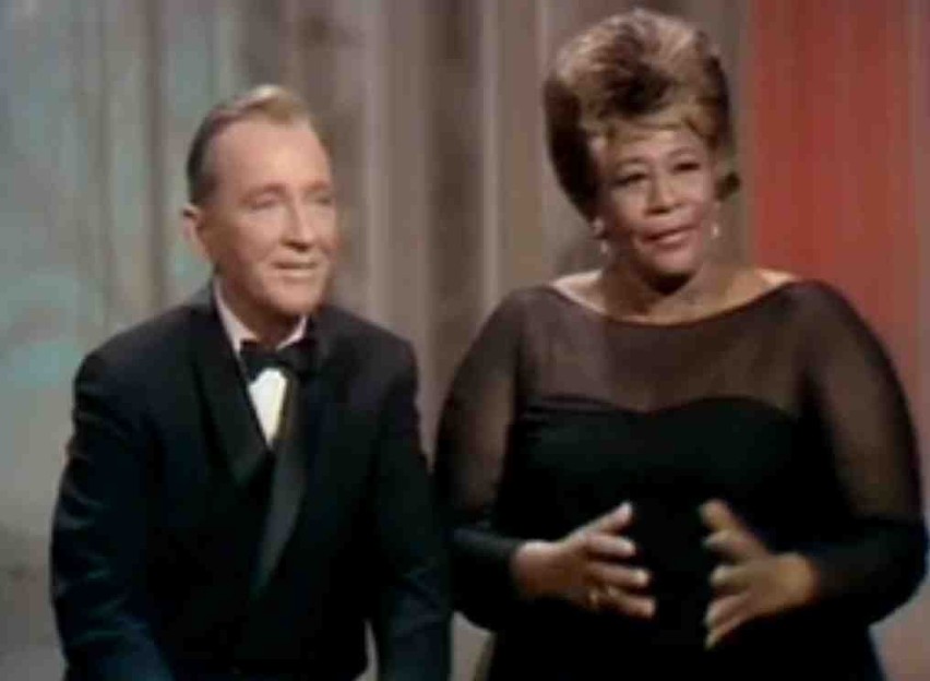 Bing Crosby ft Ella Fitzgerald "Rudolph The Red Nosed...