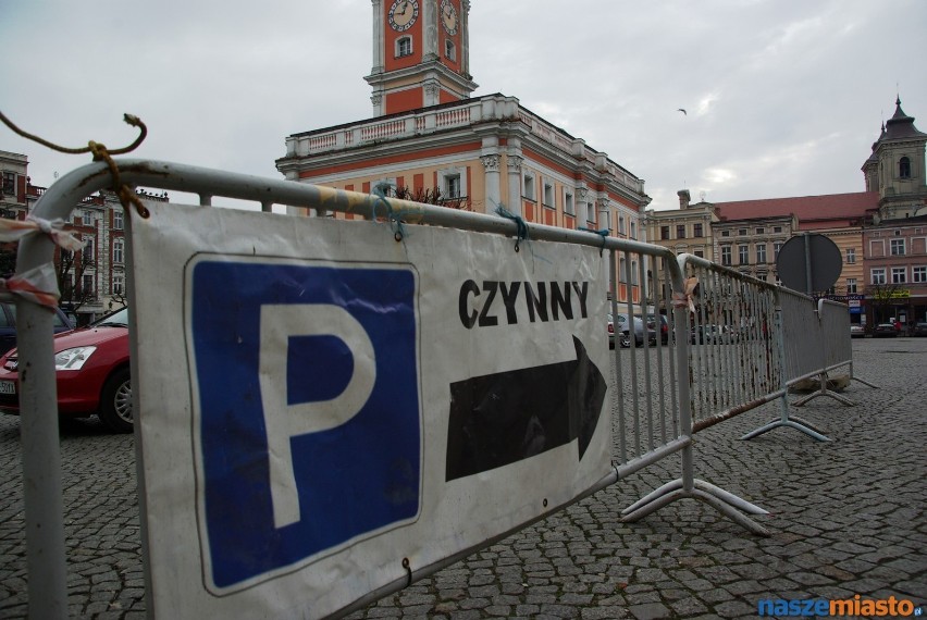 Parking na rynku w Lesznie będzie czynny do końca marca.