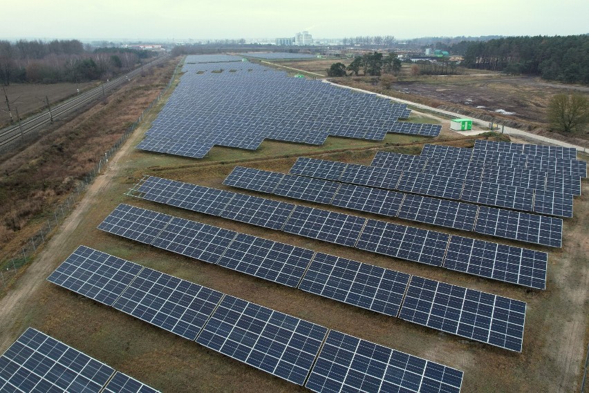 Największa farma fotowoltaiczna w Pile została wybudowana przez Projekt Solartechnik