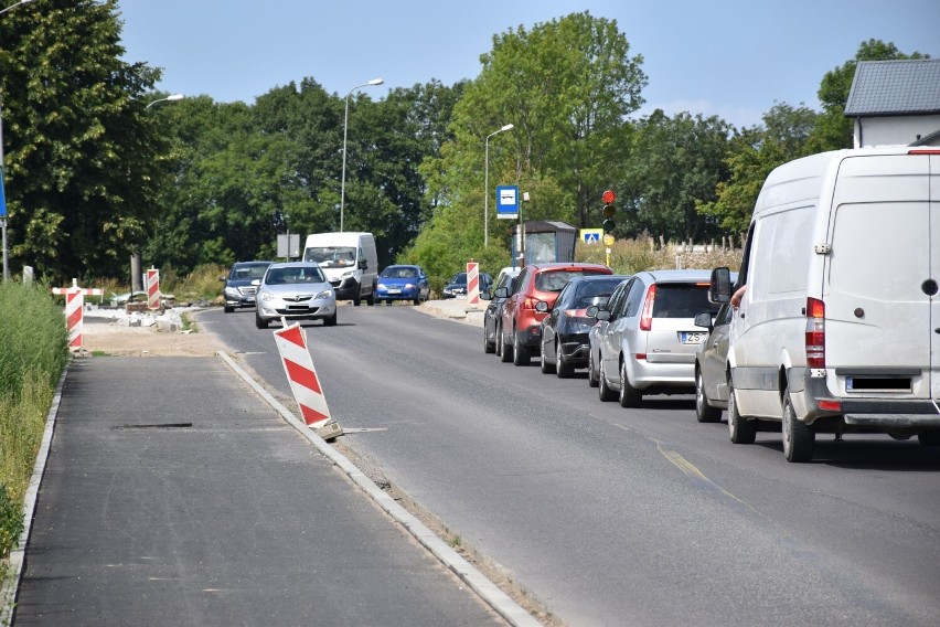 Opóźnienie na budowie drogi Police-Szczecin. Wiemy, kiedy zakończą się prace