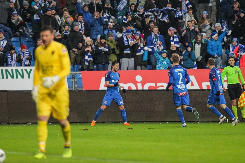 18.02.2018 poznan aw lech poznan pogon szczecin. glos...