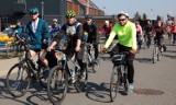 Grudziądz-powiat świecki. Ponad sto osób pojechało w pierwszym w sezonie 2022 turystycznym rajdzie rowerowym. Zobacz zdjęcia