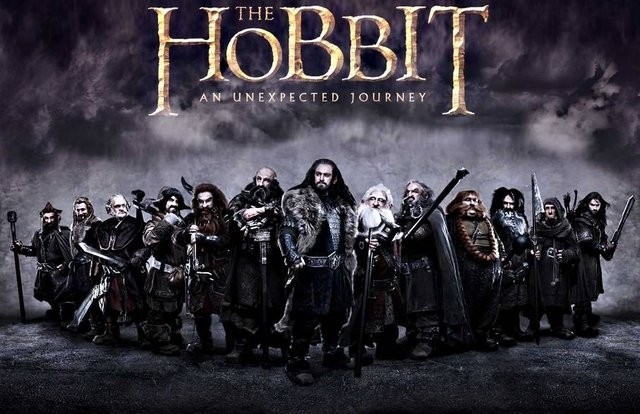 Hobbit: Niezwykła podróż reż. Peter Jackson 
Reżyser podzielił książkę "Hobbit, tam i z powrotem" na trzy części, co nie spotkało się z aprobatą. Mimo to, recenzje pierwszej odsłony, czyli "Hobbit: Niezwykła podróż" (która miała premierę w USA pod koniec listopada), są obiecujące. Krytycy podkreślają, że trzygodzinny, rozkręcający się dość długo film, w szczytowym momencie wciągnie widza bez reszty i będzie trzymać w napięciu do ostatnich minut. (jag)