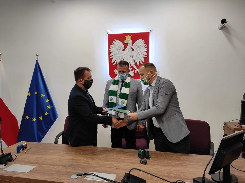 Kluby UKS FAIR-PLAY Złotów i Warta Poznań podpisały umowę o współpracy