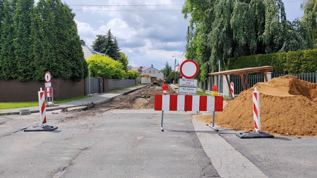 Rozpoczął się generalny remont ulicy Ogrodowej w Czeladzi 

Zobacz kolejne zdjęcia/plansze. Przesuwaj zdjęcia w prawo - naciśnij strzałkę lub przycisk NASTĘPNE