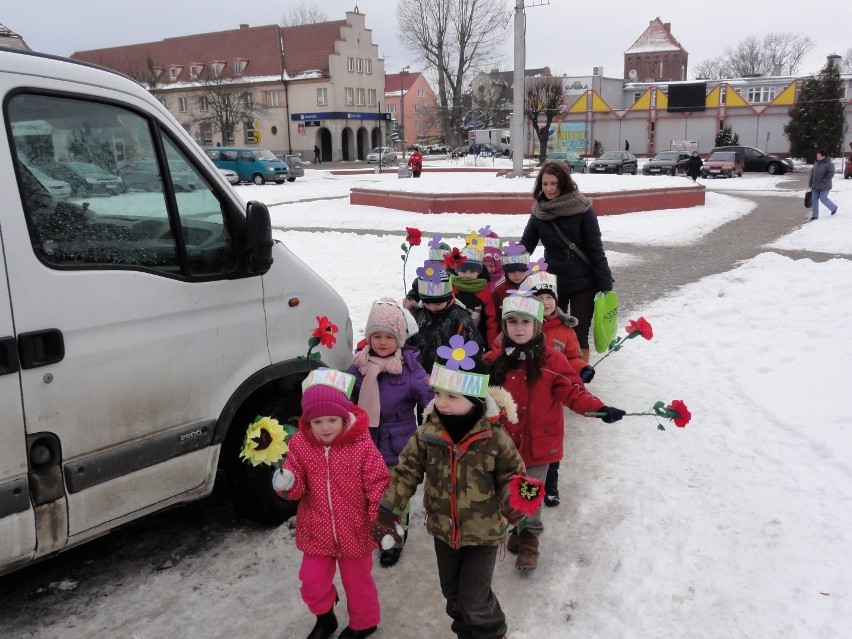 Sławno. Przedszkole nr 2 wita wiosnę - zdjęcia