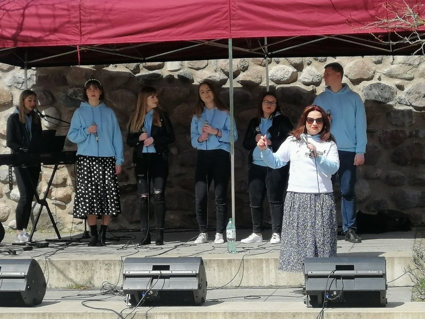 Festyn dla Kacperka już się zaczął. Goleniów bawi się i pomaga