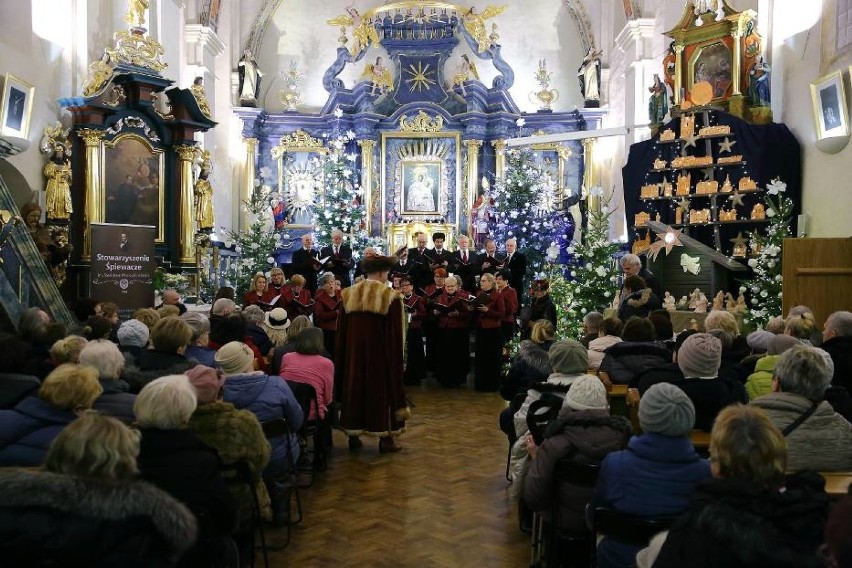 Na spacer dotyczący sanktuariów maryjnych zaprasza w tę...