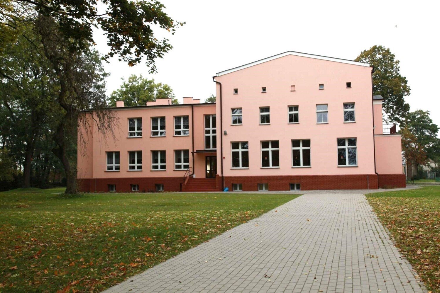 Szkoła Podstawowa w Pawłowie Żońskim będzie miała halę sportową! Prace