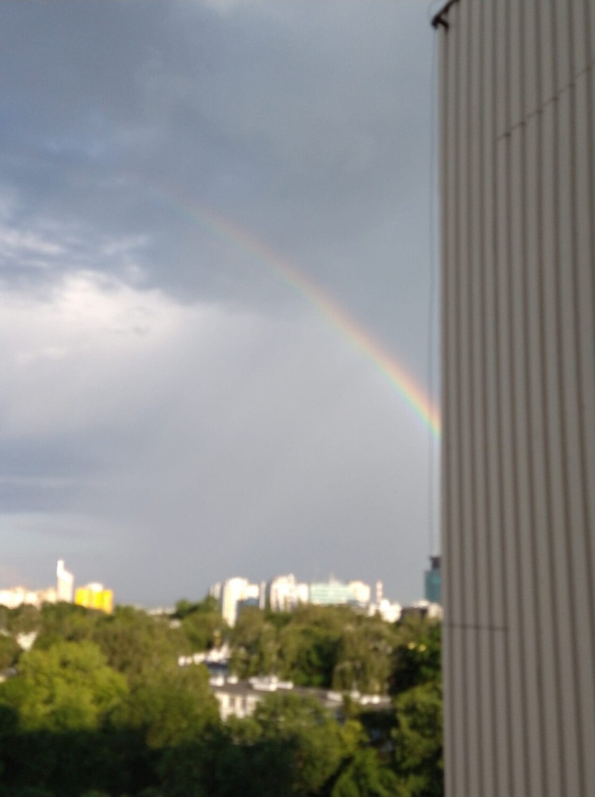 Tęcza nad Lublinem. Zobacz na zdjęciach, jak uchwycili ją nasi Czytelnicy