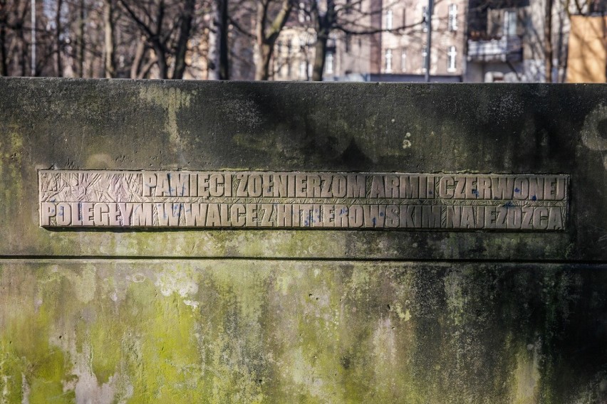 Pomnik "Pamięci żołnierzom Armii Czerwonej poległym w walce...