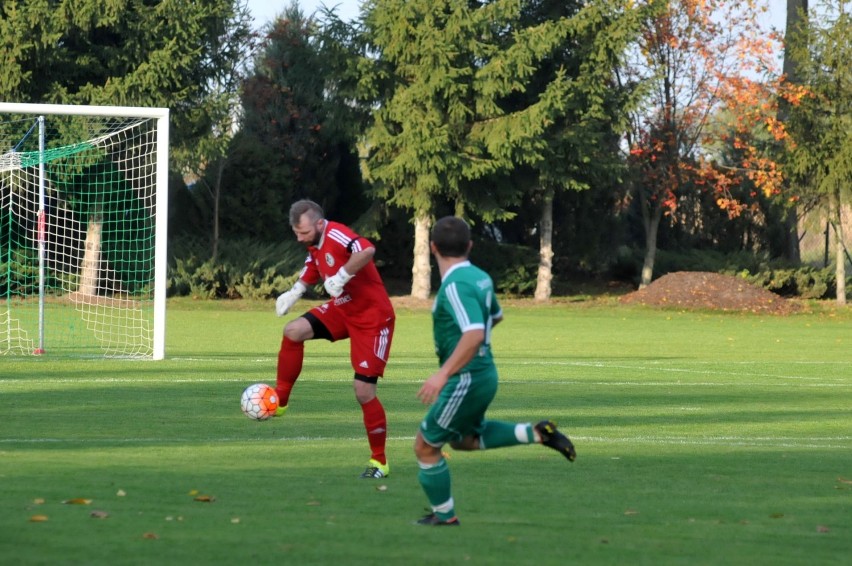 IV liga Grupa Lubuska - piłka nożna ZAP Syrena Zbąszynek - UKP Zielona Góra 1:1 (0;0)