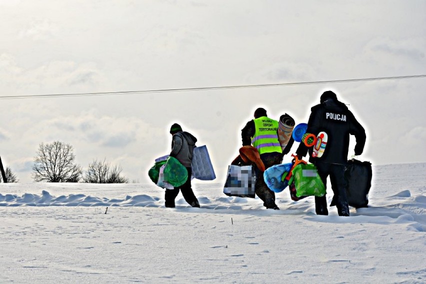 Dzielnicowy z KMP w Suwałkach zorganizował pomoc potrzebującej rodzinie