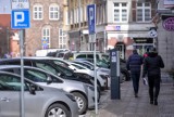 Na Jarmark lepiej przyjechać komunikacją miejską. Niełatwo będzie o miejsca parkingowe. Gdzie zaparkować na Jarmarku św. Dominika?