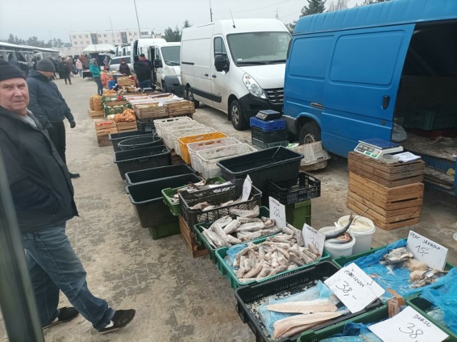 Zobacz w galerii ceny ryb na targowisku w Kujawsko-Pomorskiem