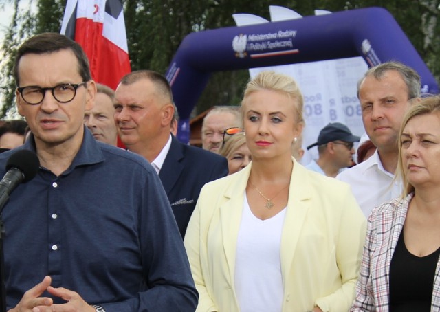 Katarzyna Sójka podczas pikniku 800+ w Krotoszynie 22 lipca 2023 r.