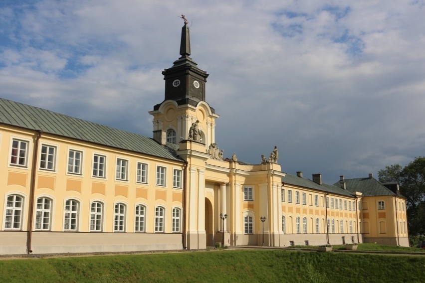 Jak dawniej wyglądał Pałac Potockich w Radzyniu Podlaskim? Zobacz zdjęcia