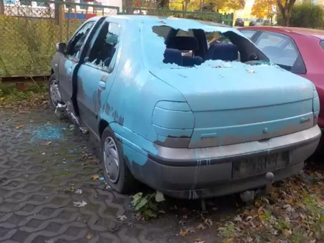 Rekord Straży Miejskiej - blisko 300 wraków ściągniętych w październiku. Oto najciekawsze