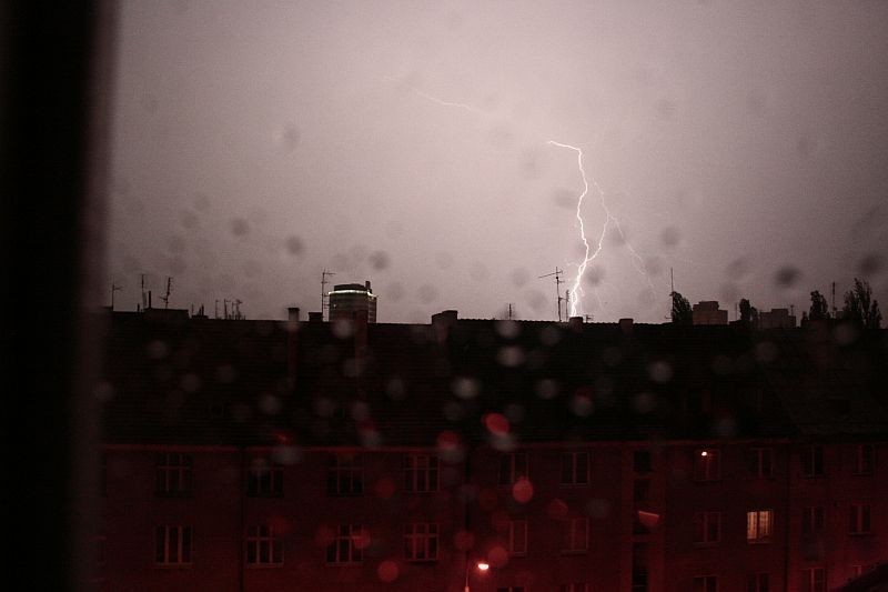 Nocna burza nad Wrocławiem - WASZE ZDJĘCIA