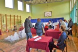 Wybory samorządowe 2018 - Sławno: Głosowanie w Szkole Podstawowej nr 1 [ZDJĘCIA, WIDEO]