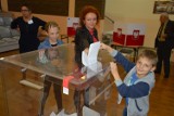 Wybory parlamentarne 2019. Rośnie frekwencja przy urnach. W Tomaszowie Maz. na godzinę 17 wynosiła ona 46,39 proc. (FOTO+Aktualizacja)
