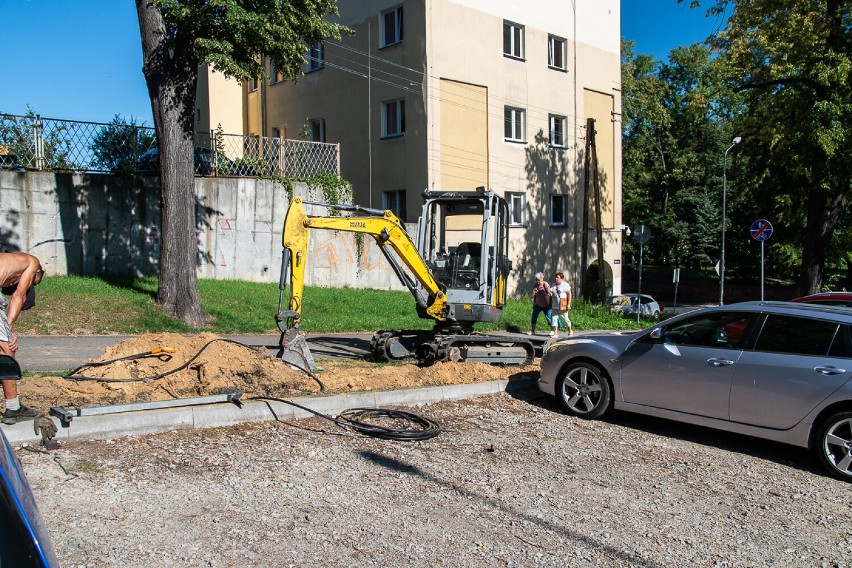 Budowa oświetlenia na ul. Kolejowej w Trzebnicy